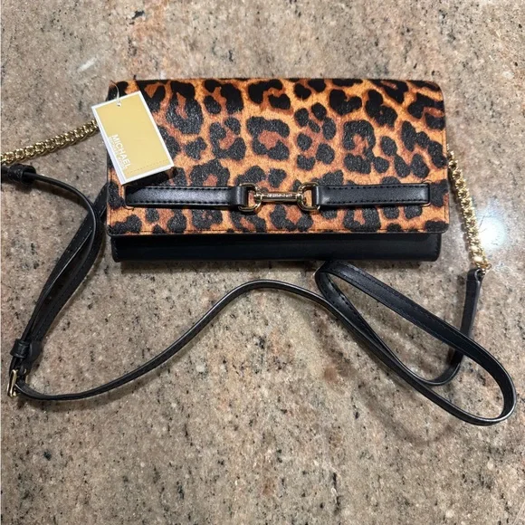 Michael Kors/Kate Spade bundle. - Picture 2 of 3